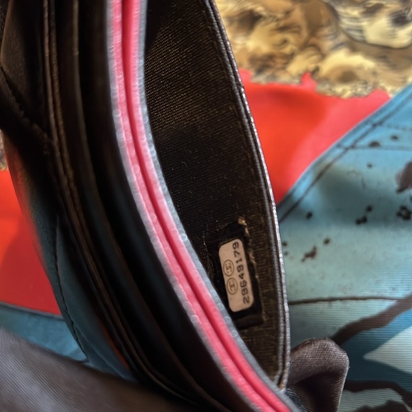 Chanel 19 Card Holder - Picture 6 of 8